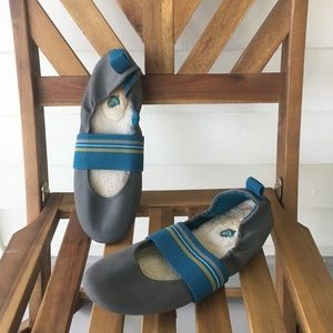 Acorn Via Wrap Flats